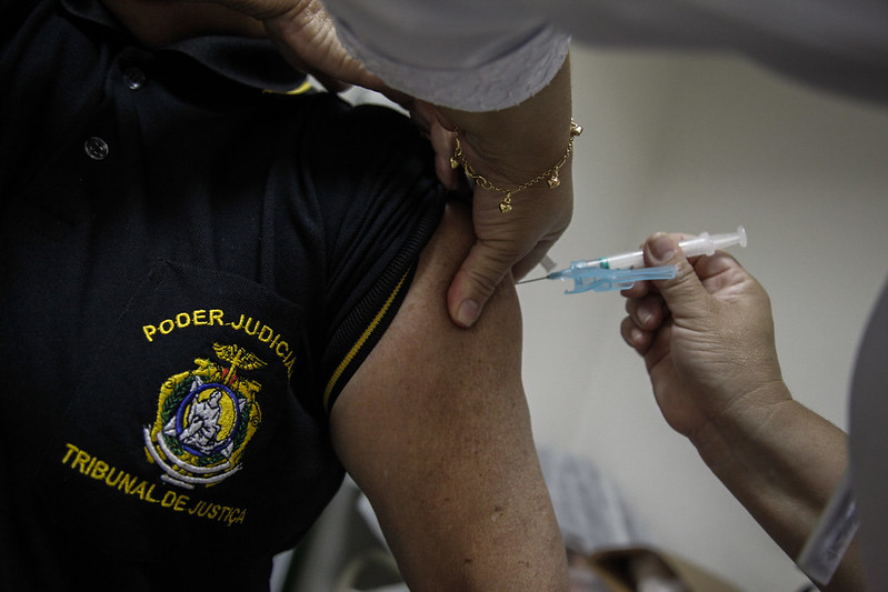 Mais de 80% do pessoal do TJ-AM comprova vacinação da covid