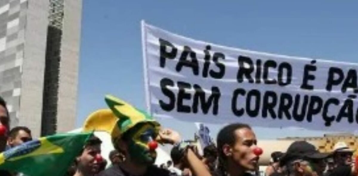 Brasil piora no ranking da corrupção, aponta Transparência Internacional