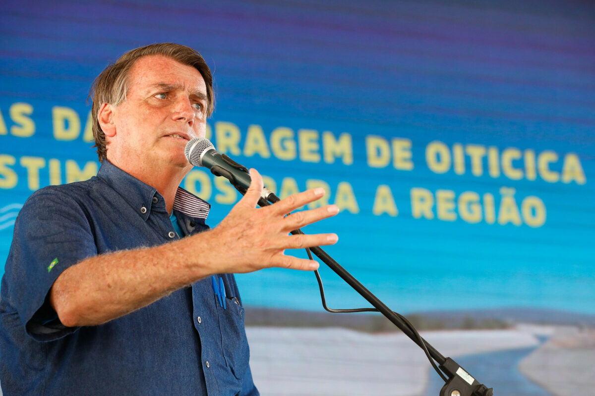 Deputados criticam Bolsonaro por zerar imposto de importação de etanol