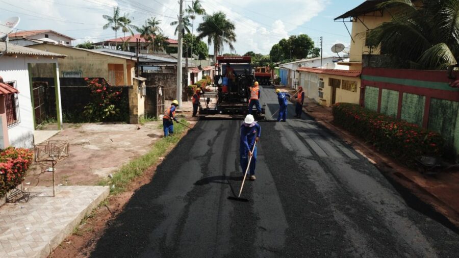Governo investe R$ 16,6 milhões para asfaltar 25 km e Itacoatiara