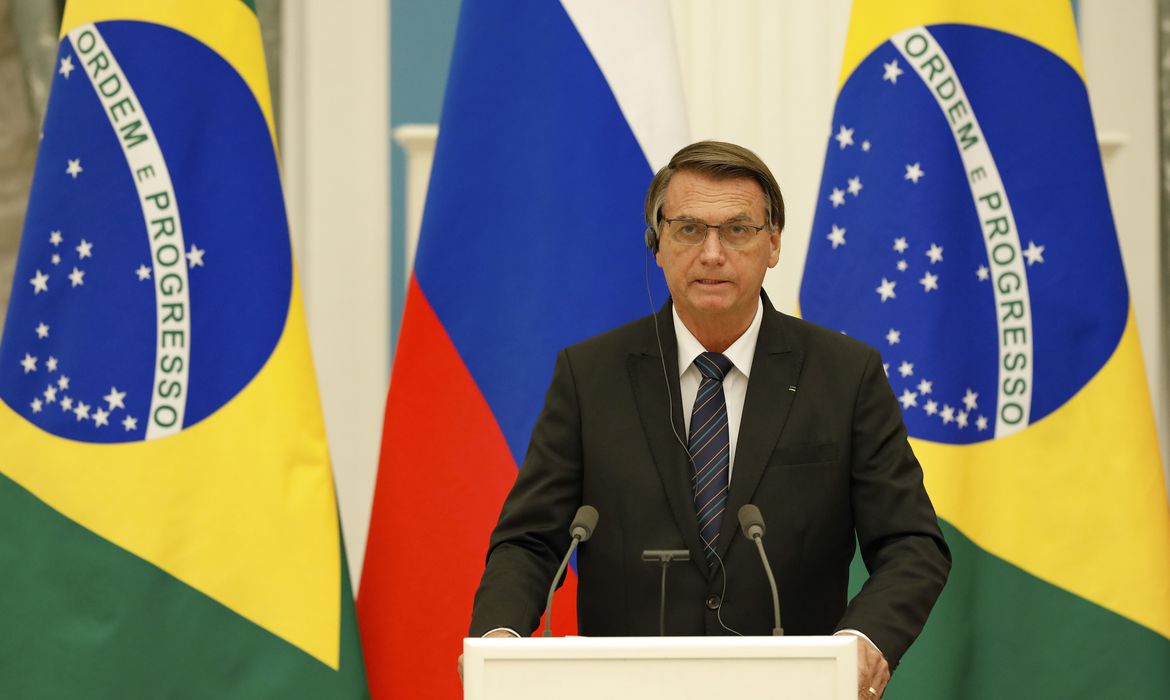 Discurso de Bolsonaro na Rússia usa fala fake atribuída a Putin