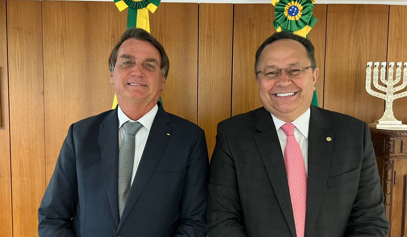 Bolsonaro e Silas Câmara em Brasília conversam sobre IPI