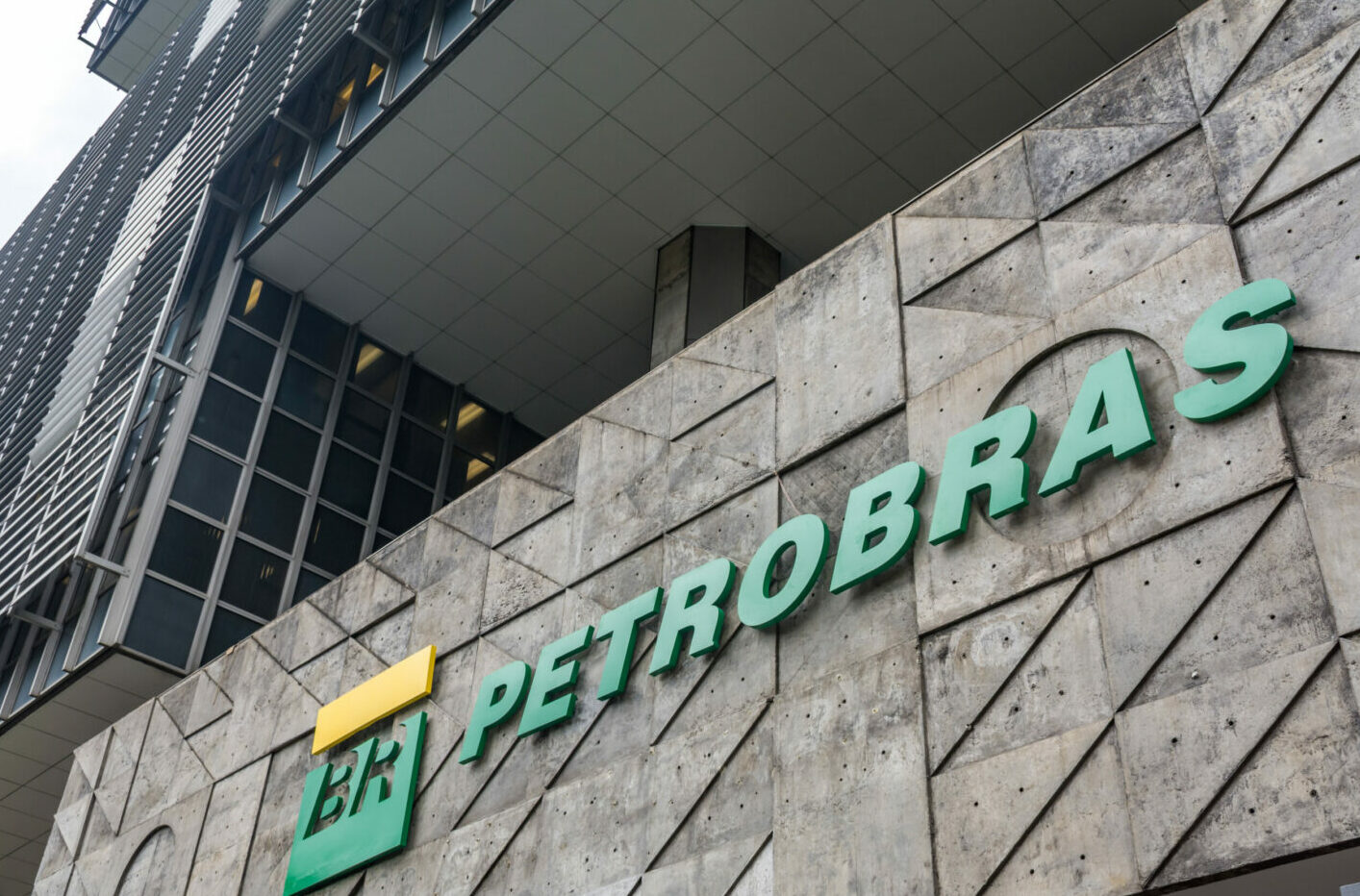 Petrobras anuncia aumento do preço do diesel para distribuidoras
