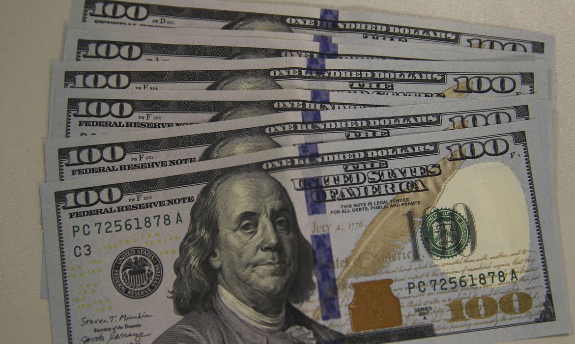 Cessar-fogo entre Rússia e Ucrânia faz dólar cair e bolsa fechar em alta