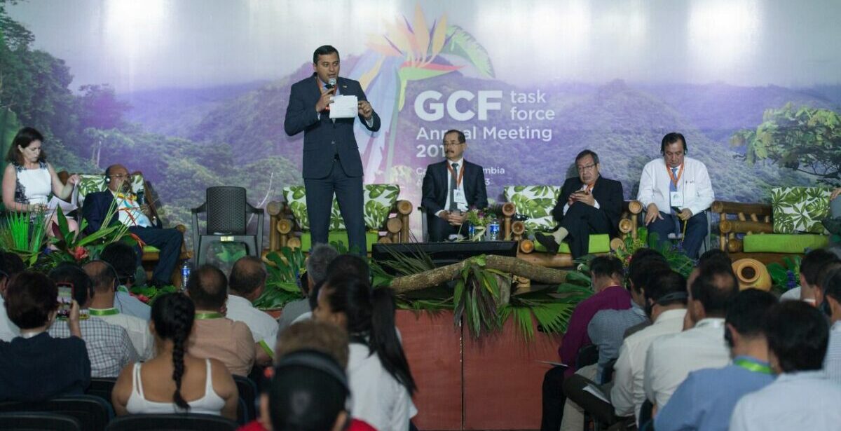 Amazonas recebe governadores para debater clima e floresta