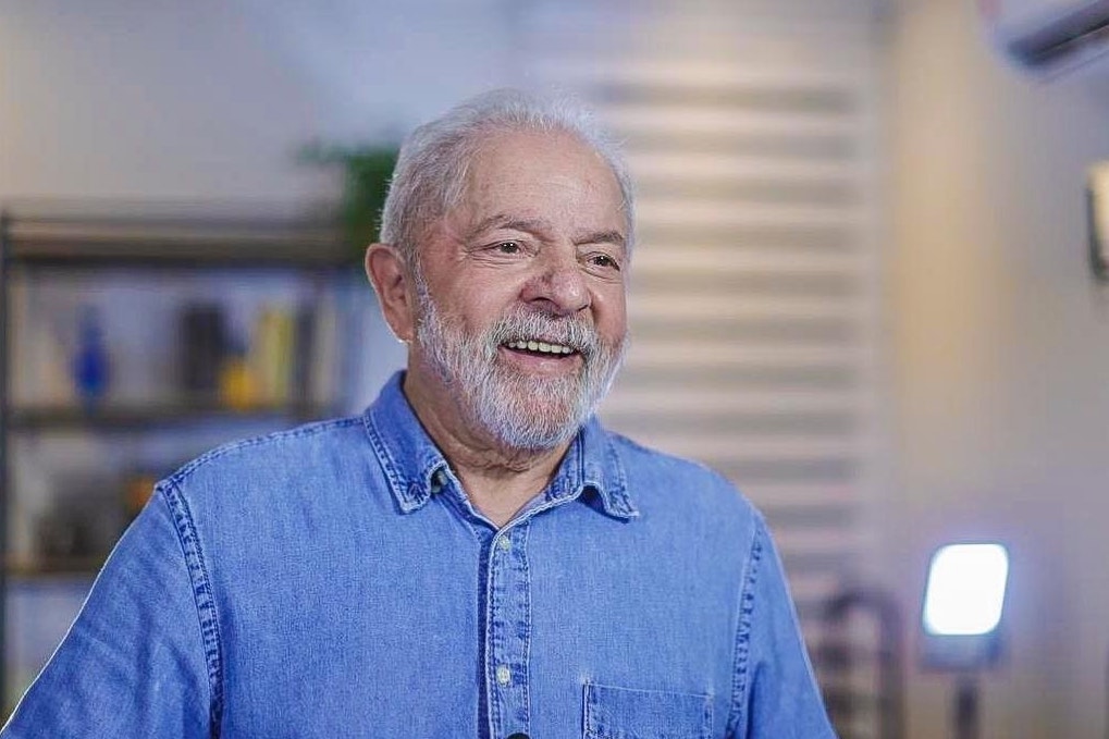 Lula lidera corrida presidencial em todos os cenários, aponta Ipespe