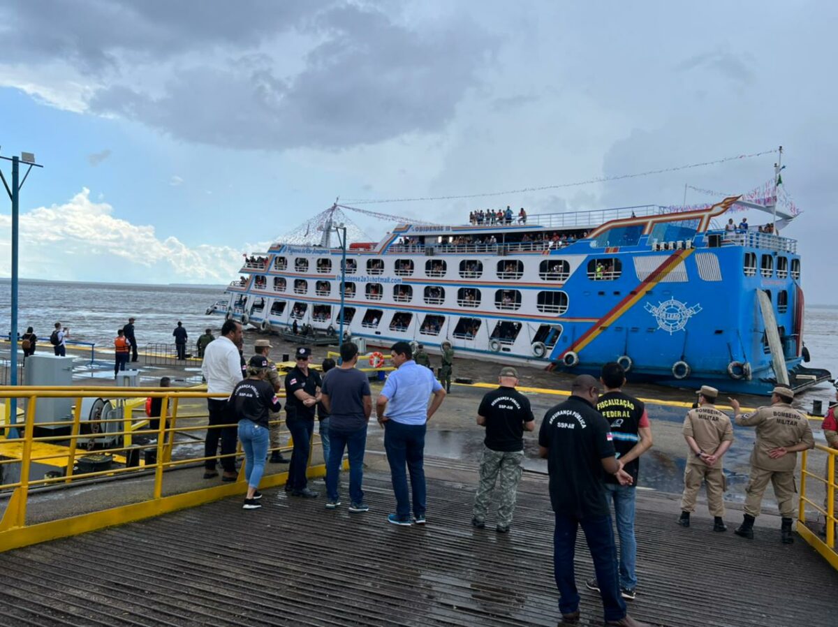 Dnit faz ‘operação-teste migué’ e libera porto de Parintins aos barcos