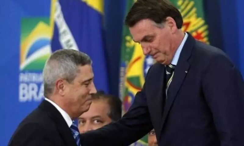 General que Bolsonaro quer de vice é denunciado no escândalo do MEC