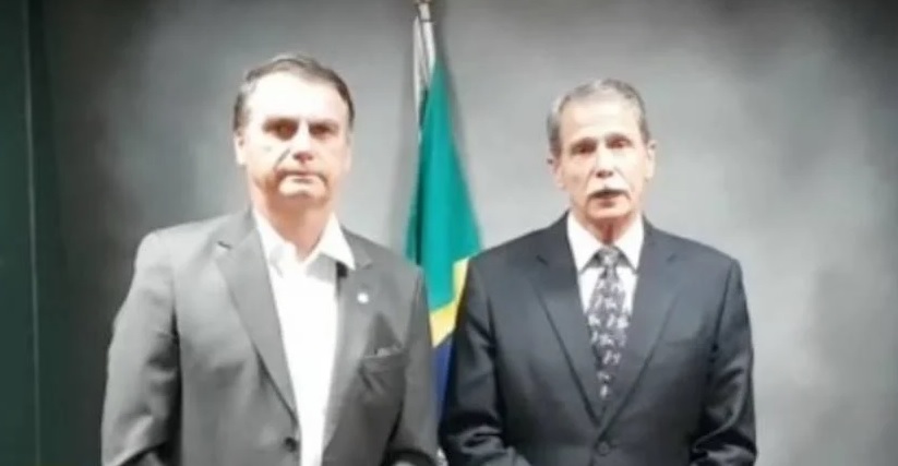 Ex-general de Bolsonaro o acusa de ser refém de facção e reeditar mensalão