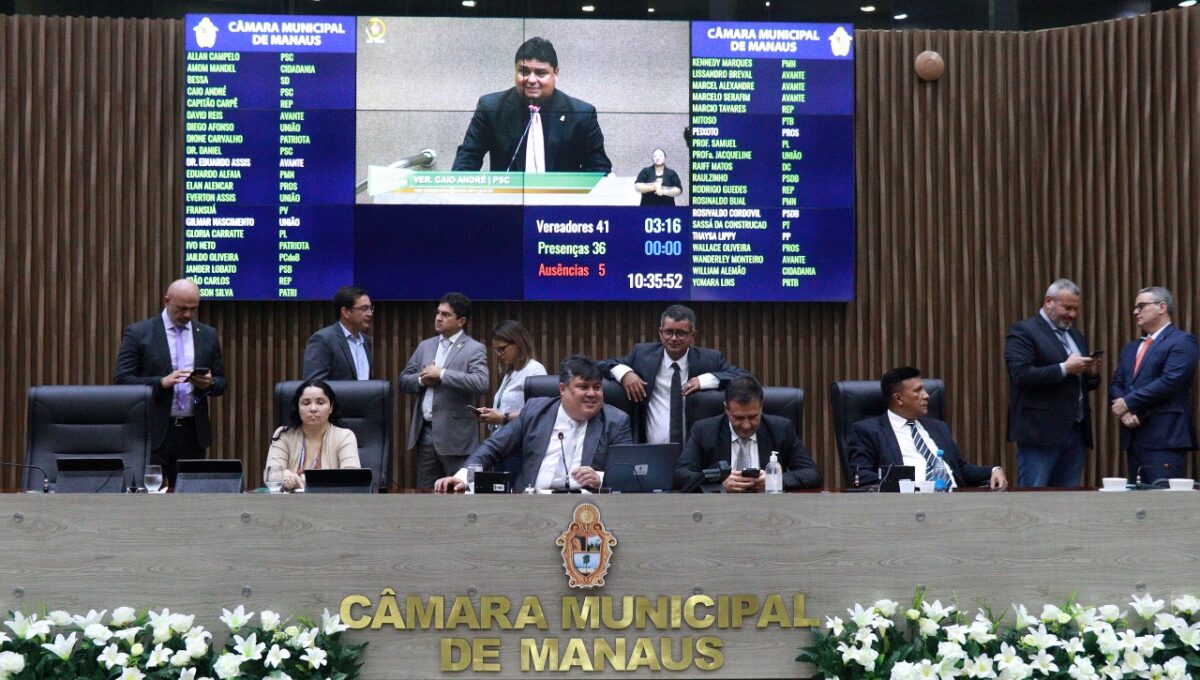 Vereadores definem bases do orçamento 2023 de Manaus de quase R$ 8 bi