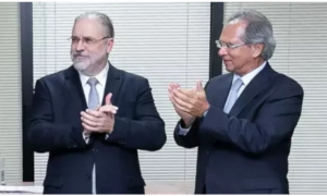 Barroso livra Aras e Paulo Guedes de busca e apreensão da polícia