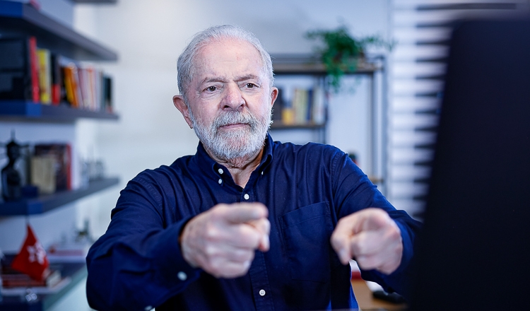Lula desembarca amanhã em Manaus para fazer campanha