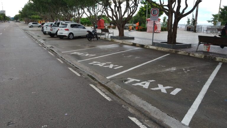 Manaus já tem quase 4 mil taxistas atrás do auxílio da PEC da bondade