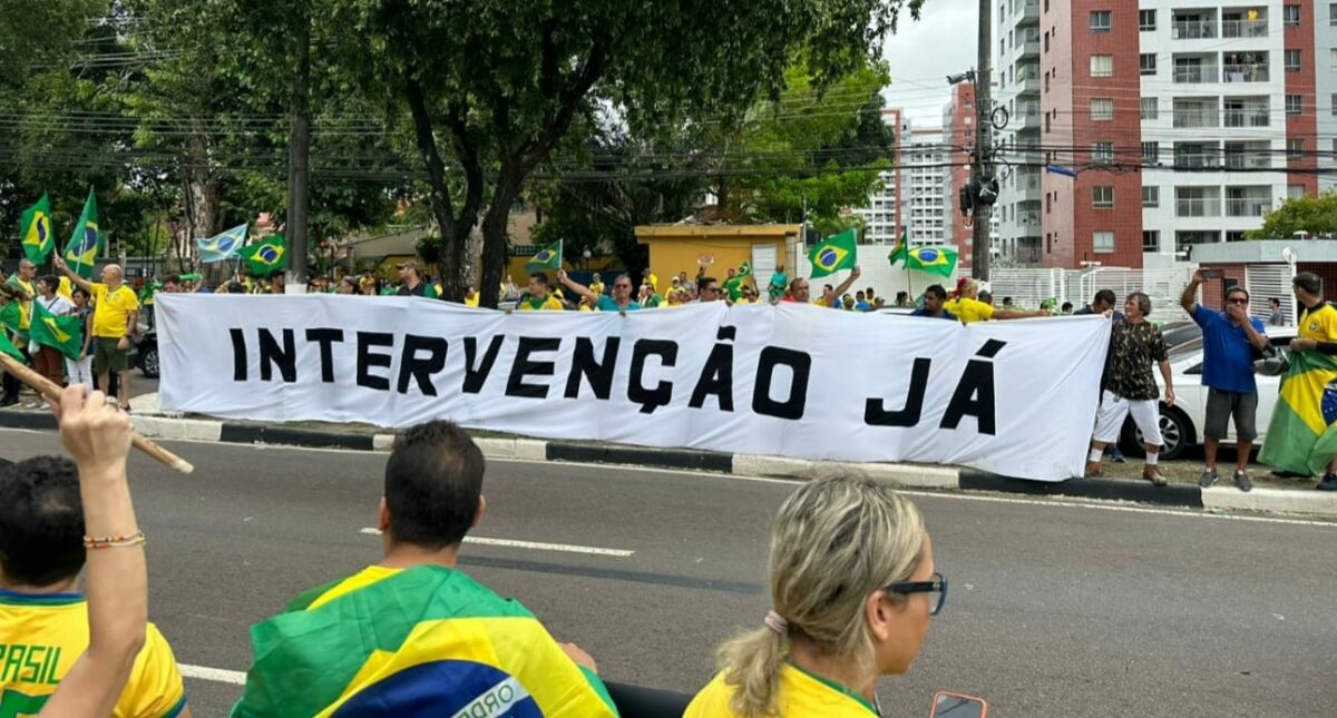 75% dos brasileiros são contra atos antidemocráticos, diz pesquisa