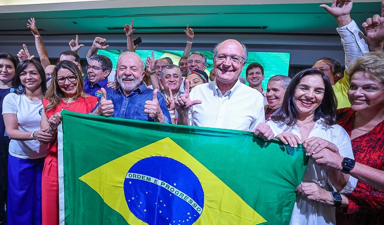 TSE encerra calendário eleitoral com diplomação antecipada de Lula