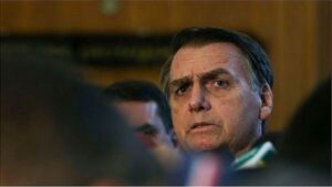 Bolsonaro: “Isso não é comício”, diz em SC ao expulsar políticos de palanque
