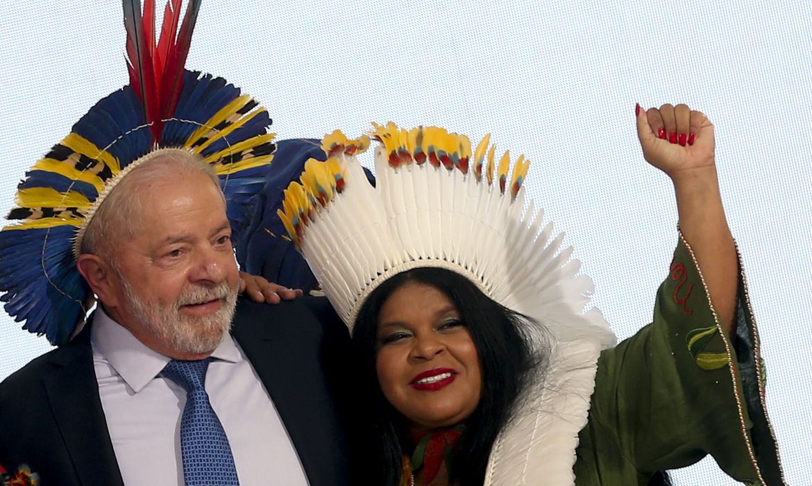 Indígenas isolados terão terra demarcada por Lula no AM