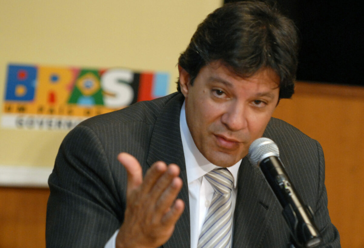 Ministro da Fazenda diz ser a favor da Zona Franca de Manaus