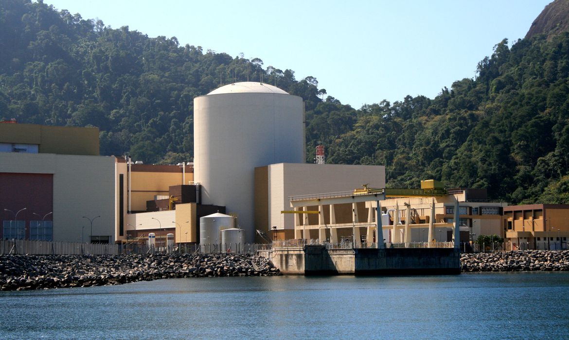 Material radioativo vazou no mar do Rio e empresa tentou esconder
