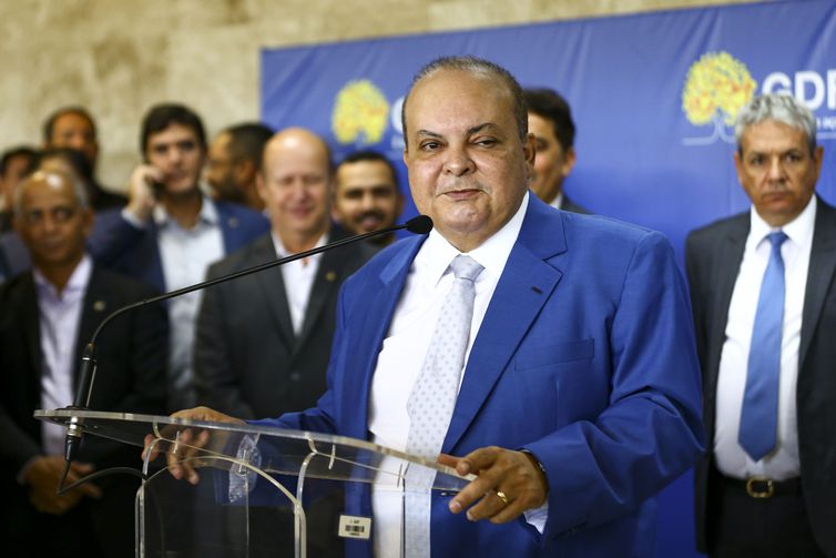 Minuta do golpe: governador do DF diz que 'alguém' tramou sim tomar poder