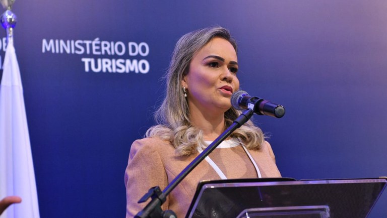 ministra do Turismo, Daniela Carneiro