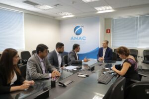 Governador cobra em Brasília melhoria do serviço de aviação no Amazonas