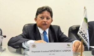 Sinésio será homenageado no Parlamento Amazônico