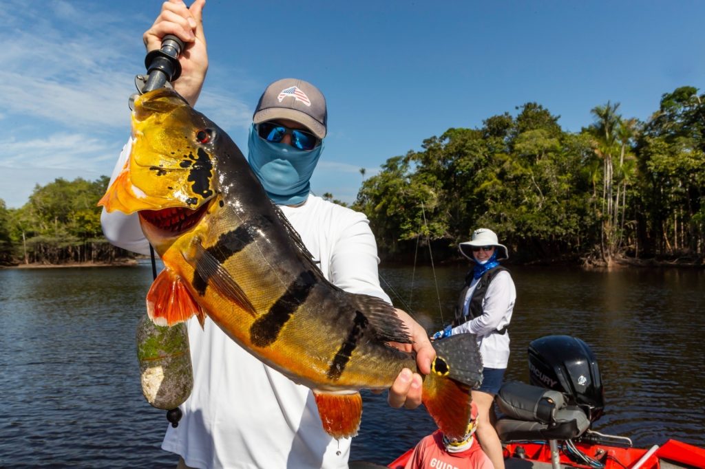 Amazonas espera 30 mil turistas na temporada da pesca esportiva