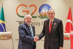 Presidente Lula se reúne com o líder da Turquia durante G20