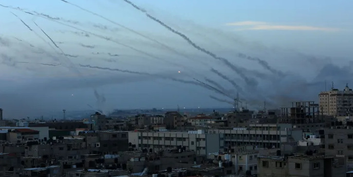 ataques de foguetes do Hamás