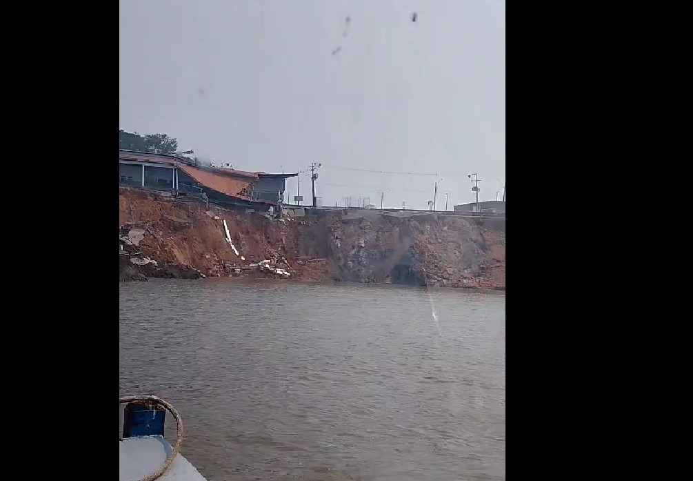 Seca: granizo em Urucurituba e porto de Itacoatiara segue caindo