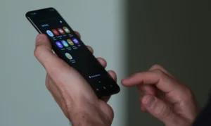 'Celular Seguro' promete bloquear celular roubado de forma mais rápida