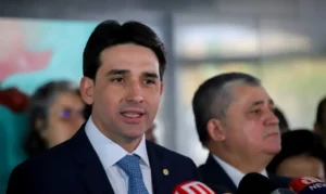 ministro de Portos e Aeroportos, Silvio Costa Filho
