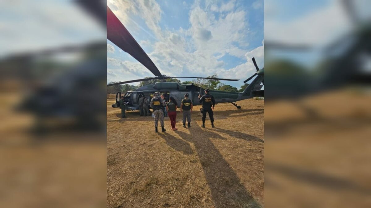Polícia Federal prende 22 invasores de terra ianomâmi em RR