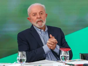 Pesquisa Paraná: Lula cai mais no conceito do eleitor de Manaus